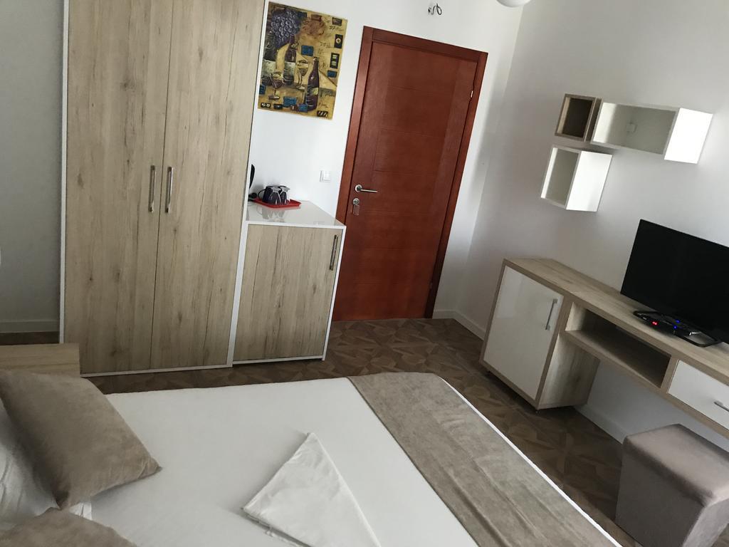 Accomodation Stanaj Ulcinj Esterno foto